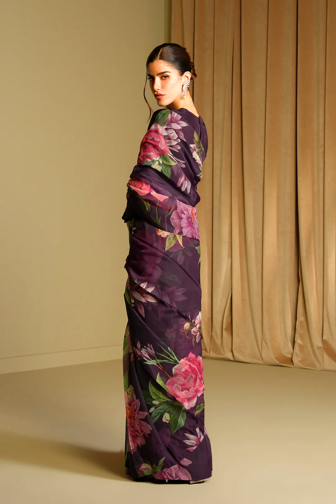 Elegant Purple Floral Silk Blend Saree with Unstitched Blouse