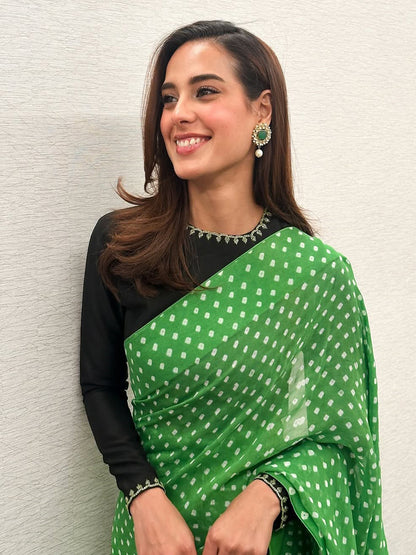 Green Bandhani Silk Blend Saree – Traditional Tie-Dye Party Wear for Women