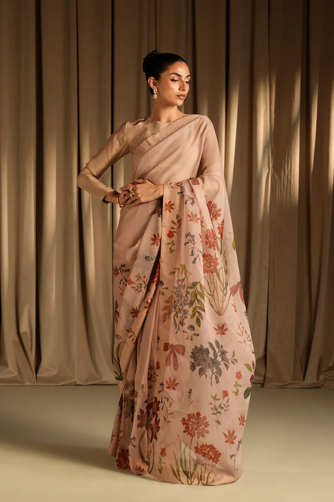 Elegant Beige Floral Silk Blend Saree with Unstitched Blouse