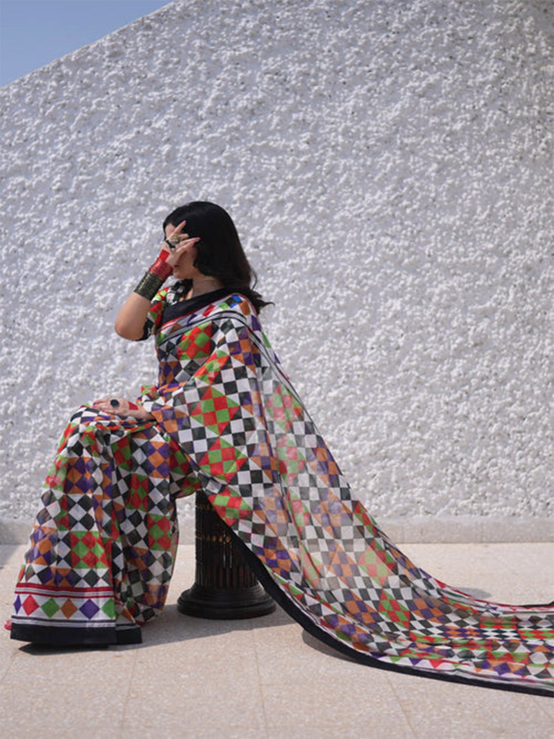 Multicolor Geometric Print Silk Blend Saree with Black Border – Elegant Festive Wear for Women