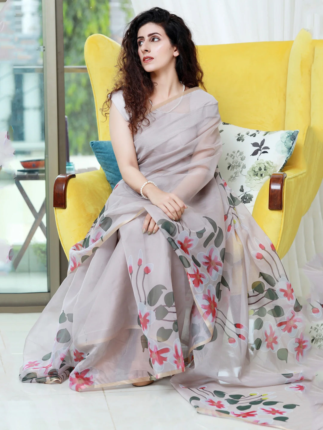 Graceful Light Pink Organza Saree - Delicate Floral Print