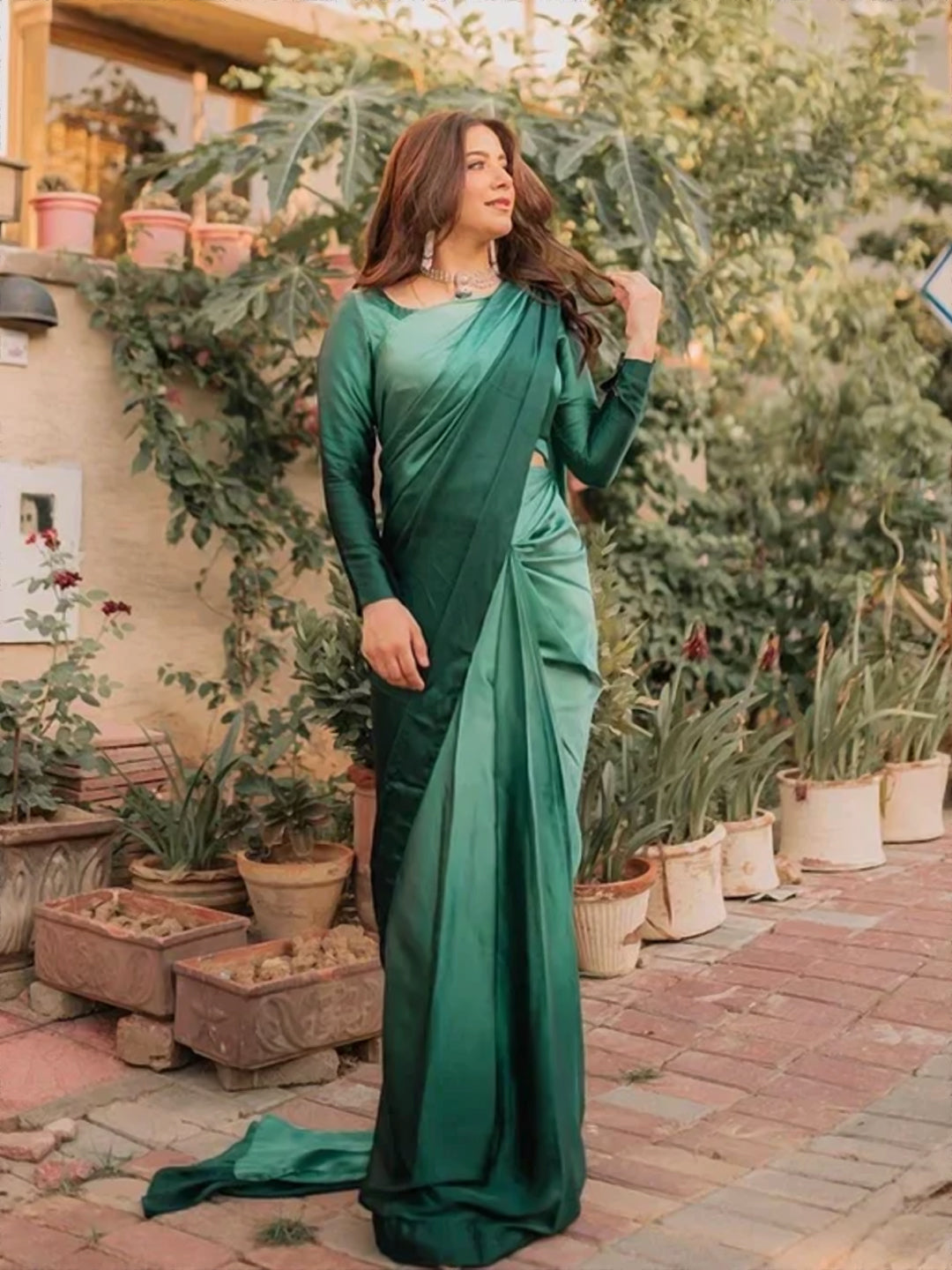 Luxurious Emerald Green Satin Silk Saree - Solid Color